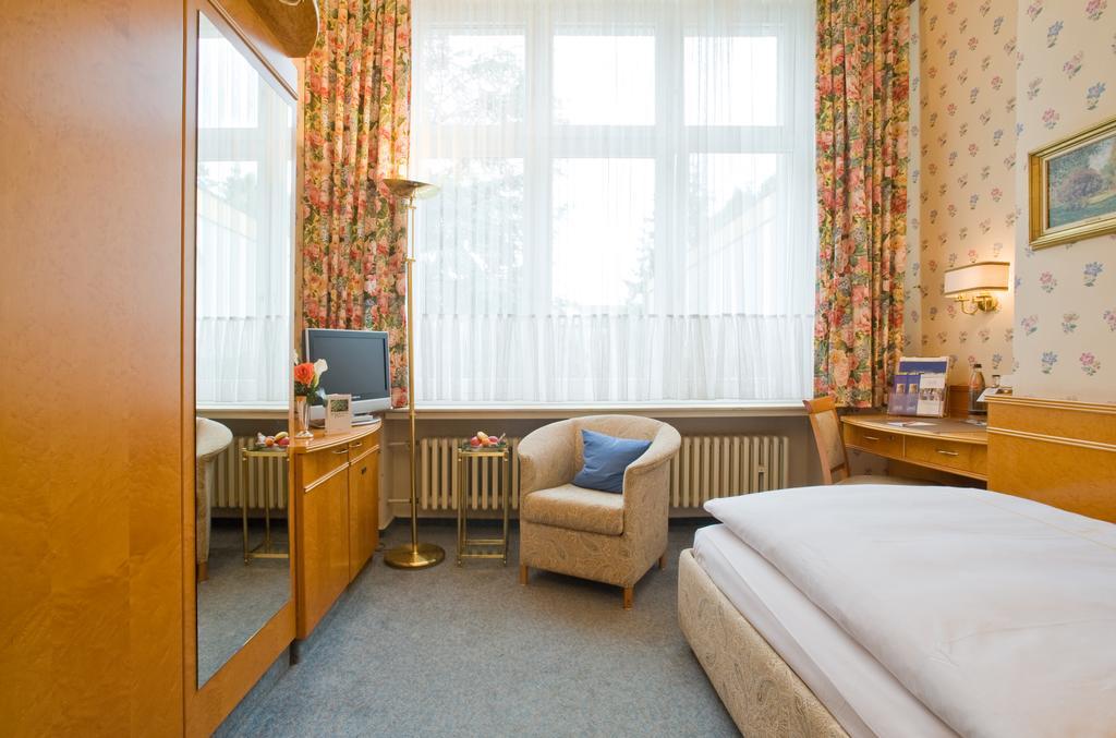 Privat-Hotel Villa Aurora Bad Neuenahr-Ahrweiler Habitación foto
